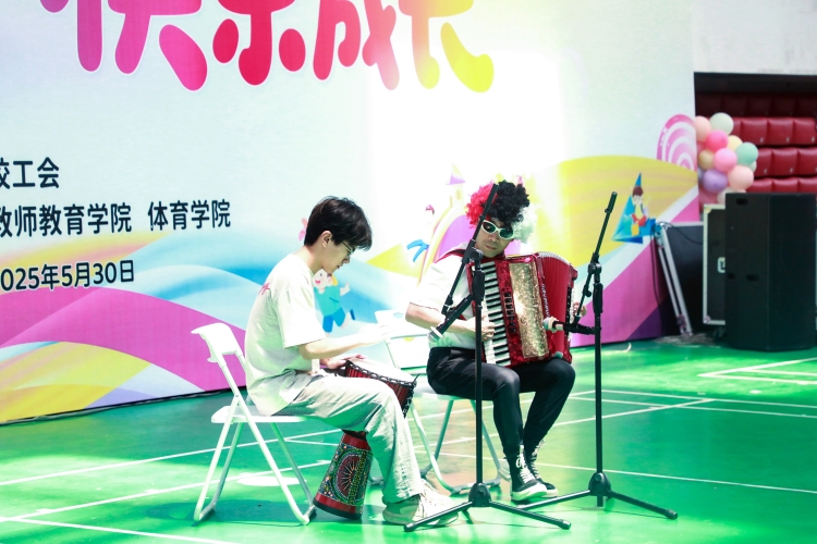 才藝表演 (4) 才藝表演 (4)